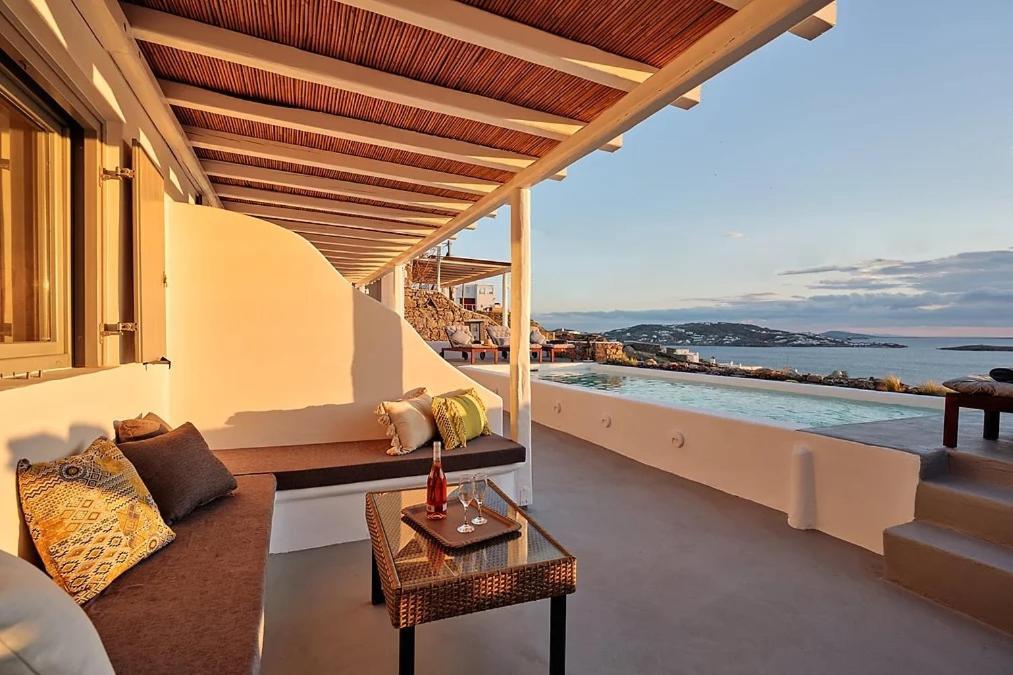 Tagoo Bay Apartment Exterior photo